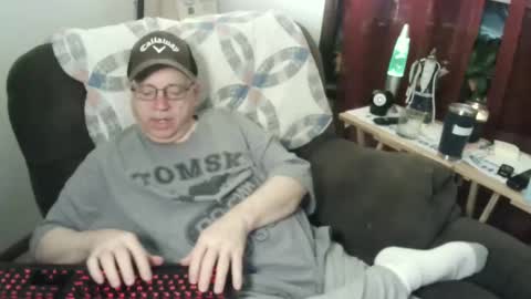 jpmel99 online show from February 16, 2025, 2:20 am