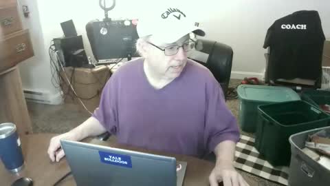 Snapshot of jpmel99 chatting on May 2, 2026, 4:17 am jpmel99 online show from May 2, 2026, 4:17 am