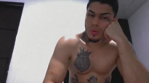 Snapshot of jq401055 chatting on January 21, 2025, 12:57 am Jaxxx67 online show from January 21, 2025, 12:57 am