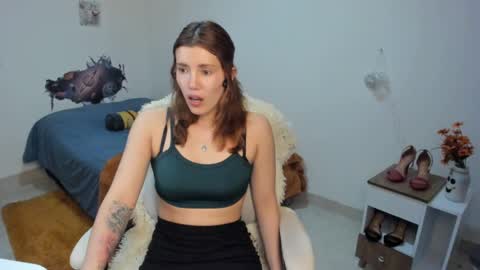 Snapshot of jrcami chatting on February 10, 2025, 5:52 pm Camila Buitrago online show from February 10, 2025, 5:52 pm