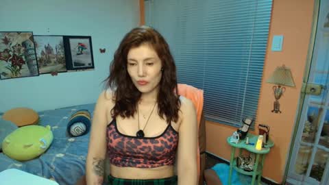 Snapshot of jrcami chatting on October 15, 2025, 3:23 pm Camila Buitrago online show from October 15, 2025, 3:23 pm