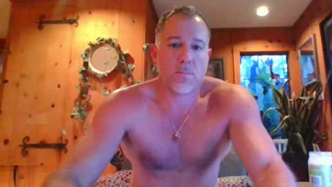 Snapshot of jroge21 chatting on January 14, 2025, 1:04 am jroge21 online show from January 14, 2025, 1:04 am