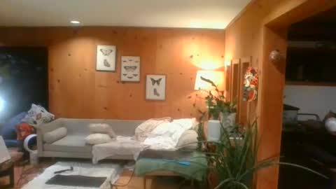 jroge21 online show from February 2, 2025, 5:53 am