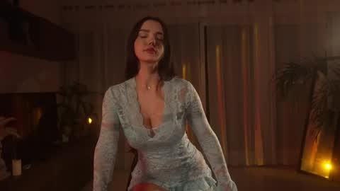 Jennifer Diaz online show from April 18, 2026, 10:43 pm