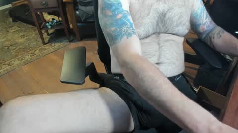 jsimon04 online show from December 29, 2024, 3:57 pm