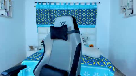 Juan online show from February 21, 2025, 11:43 pm