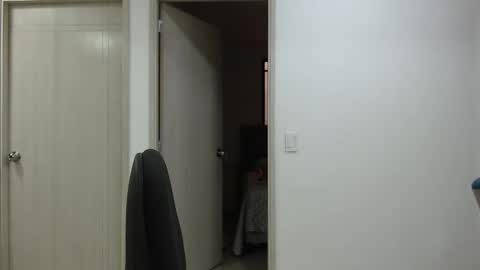 juan_gomez_1 online show from February 11, 2025, 11:43 am