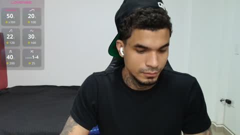 Snapshot of juan_gomez_1 chatting on April 8, 2026, 8:58 am juan_gomez_1 online show from April 8, 2026, 8:58 am