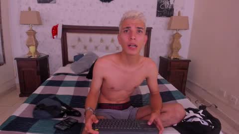 Snapshot of juan_lovers chatting on December 6, 2024, 3:44 pm J U A N L O V E R S online show from December 6, 2024, 3:44 pm