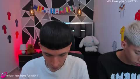 Snapshot of juan_nd_steven chatting on June 23, 2026, 1:14 am JuanSteven online show from June 23, 2026, 1:14 am