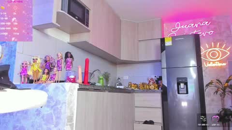 JUANA VALENTINA QUINTERO independent model  ONLY FANS --- Juanaquintero online show from January 31, 2025, 8:54 am