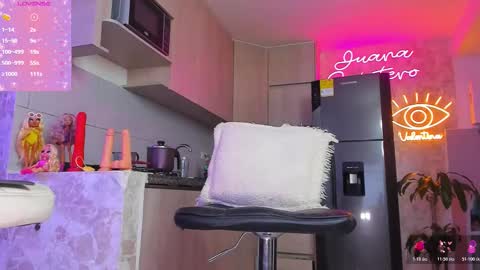 JUANA VALENTINA QUINTERO independent model  ONLY FANS --- Juanaquintero online show from October 26, 2025, 8:09 am