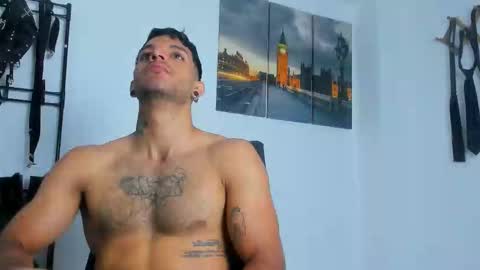 Juan Esteban online show from October 17, 2025, 3:47 pm