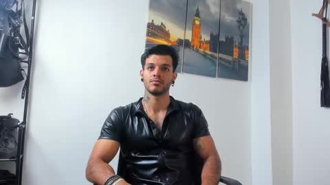 Juan Esteban online show from December 2, 2025, 2:23 pm