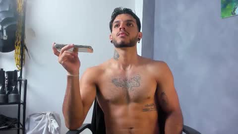 Juan Esteban online show from February 5, 2026, 1:05 pm