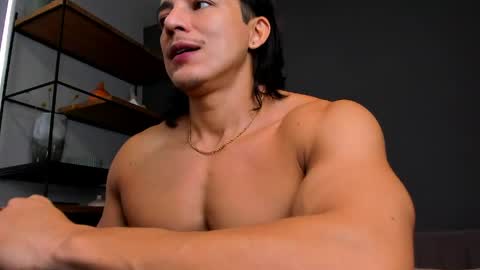 JUANDRES online show from April 24, 2026, 2:52 pm