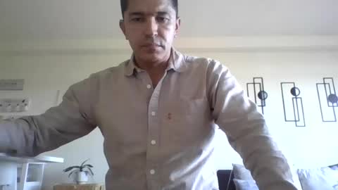 juanearth1 online show from June 15, 2026, 9:50 pm