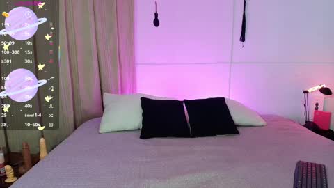 Blue online show from November 22, 2025, 4:28 pm