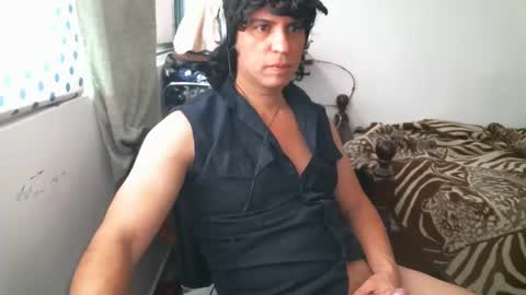 Snapshot of juanito2727 chatting on December 8, 2024, 8:47 pm amor online show from December 8, 2024, 8:47 pm