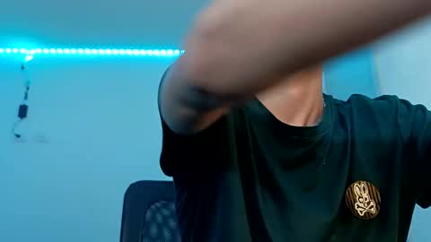 juanmres online show from October 9, 2025, 2:20 am