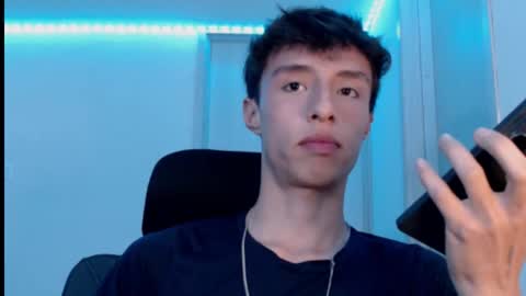 juanmres online show from October 15, 2025, 1:06 am