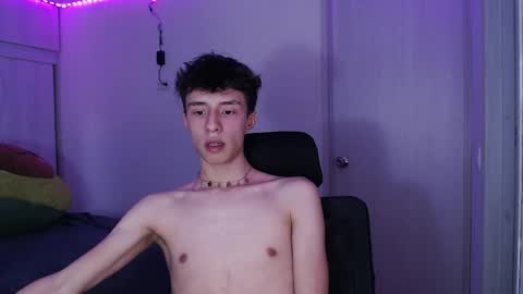 juanmres online show from April 3, 2026, 9:02 pm