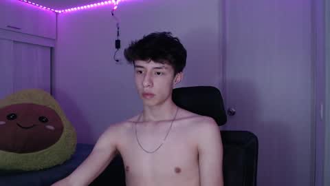 juanmres online show from April 12, 2026, 2:16 am