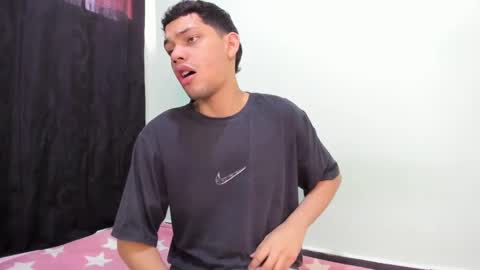 Snapshot of juansuarez204 chatting on February 20, 2025, 10:48 pm juansuarez204 online show from February 20, 2025, 10:48 pm