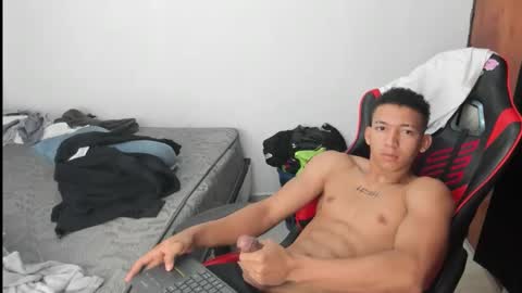 Snapshot of juansw66 chatting on February 4, 2026, 2:45 pm juansw66 online show from February 4, 2026, 2:45 pm