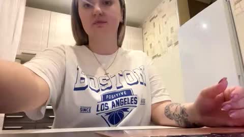 JudeValenti online show from October 18, 2025, 6:08 pm