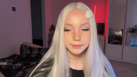 Snapshot of judiekirtley chatting on April 10, 2026, 8:30 am Emily online show from April 10, 2026, 8:30 am