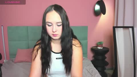 Snapshot of judyingram chatting on November 9, 2025, 1:04 am Judy online show from November 9, 2025, 1:04 am