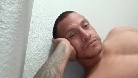 Snapshot of jugg2 chatting on October 8, 2025, 12:14 pm Jugg online show from October 8, 2025, 12:14 pm