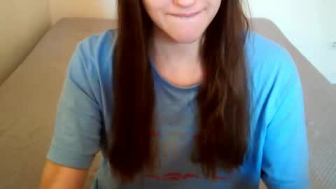 Snapshot of juicetalia chatting on November 1, 2025, 10:28 am JuiceTalia online show from November 1, 2025, 10:28 am