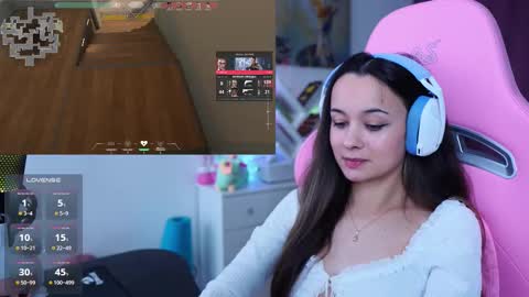 Angelina online show from November 18, 2025, 11:47 am