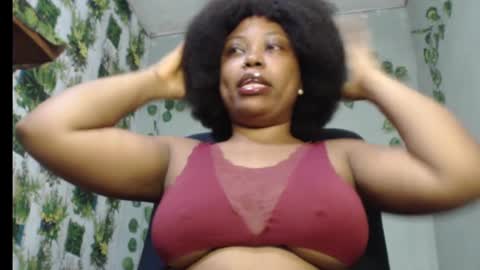 Snapshot of juicy_gold22 chatting on February 9, 2025, 8:56 pm Mariagold online show from February 9, 2025, 8:56 pm