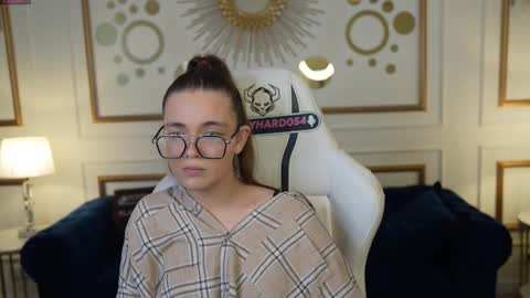 Elza online show from March 21, 2026, 8:08 am