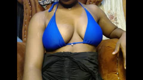 Snapshot of juicycuntx chatting on December 2, 2025, 5:24 am juicycuntx online show from December 2, 2025, 5:24 am