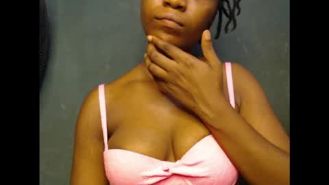 Snapshot of juicycuntx chatting on February 11, 2026, 11:48 am juicycuntx online show from February 11, 2026, 11:48 am