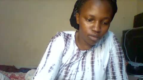 juicyicequeen online show from November 19, 2025, 1:11 pm