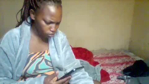 juicyicequeen online show from March 18, 2026, 2:47 am