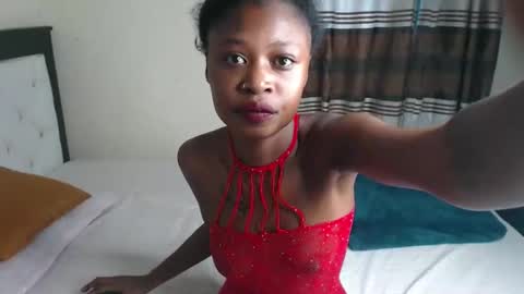 juicymunirah online show from November 3, 2025, 6:25 am