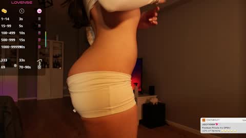 Snapshot of juicyydrip chatting on April 18, 2026, 7:07 pm Juicy online show from April 18, 2026, 7:07 pm