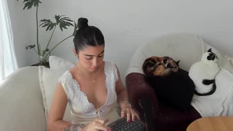 Snapshot of juieth_gv chatting on January 12, 2026, 5:07 pm Andry but call me yulieth online show from January 12, 2026, 5:07 pm