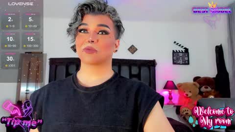 Snapshot of jujubee_lander chatting on January 12, 2025, 1:27 pm Jujubee online show from January 12, 2025, 1:27 pm