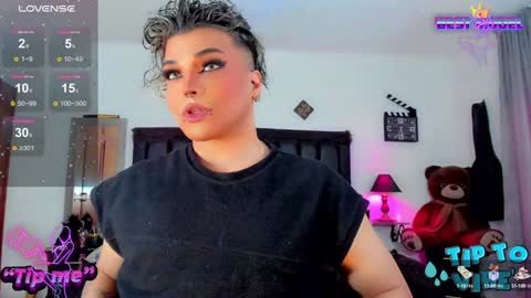 Snapshot of jujubee_lander chatting on January 19, 2025, 2:06 pm Jujubee online show from January 19, 2025, 2:06 pm