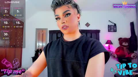 Snapshot of jujubee_lander chatting on January 27, 2025, 4:54 pm Jujubee online show from January 27, 2025, 4:54 pm