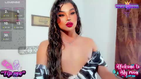 Jujubee online show from September 29, 2025, 4:01 pm