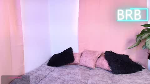 Jules and Gia online show from February 16, 2026, 6:15 pm