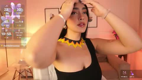 Snapshot of julesbennet chatting on September 23, 2025, 11:35 am Jules Bennett online show from September 23, 2025, 11:35 am